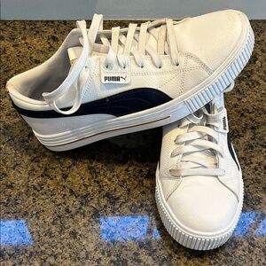 Men’s Leather Puma Sneakers